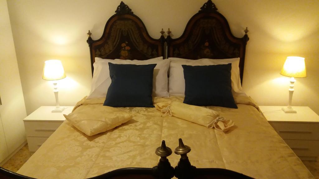 Guest House Il Marchese Del Grillo Rome Bilik gambar