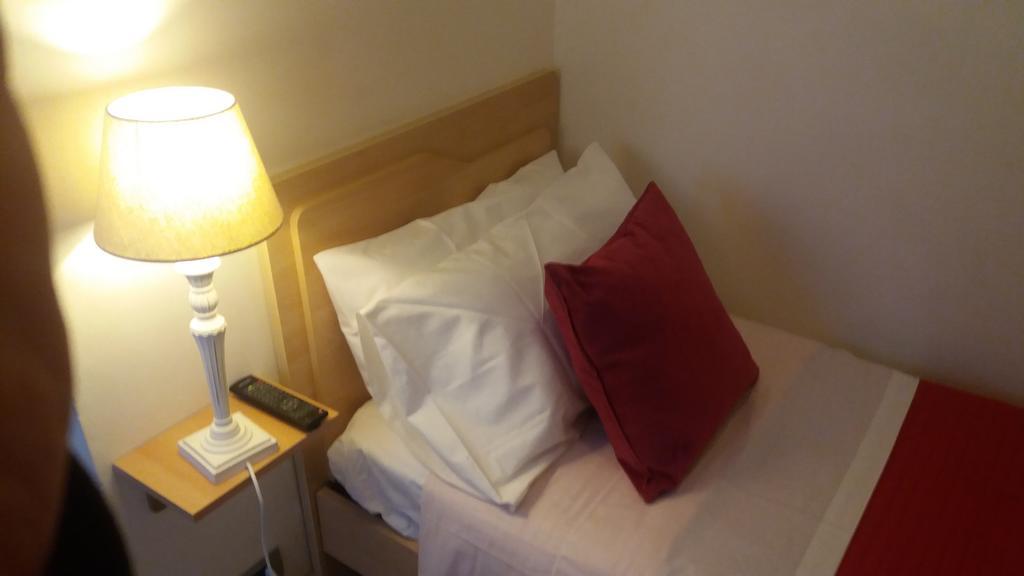 Guest House Il Marchese Del Grillo Rome Luaran gambar